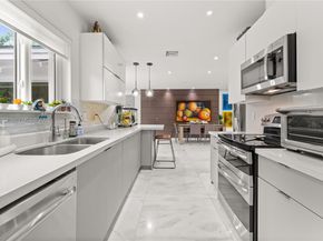 721 Bird Rd, Coral Gables FL 33146