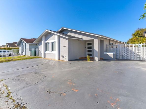 20900 SW 118th Ave, Miami FL 33177