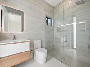 6990 SW 58th St, Miami FL 33143