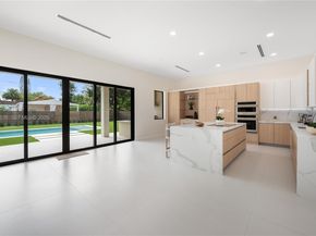 6990 SW 58th St, Miami FL 33143