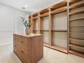 6990 SW 58th St, Miami FL 33143