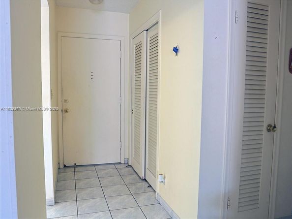 319 NE 14th Ave 505, Hallandale Beach FL 33009
