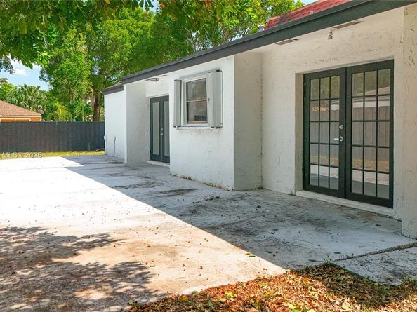 4996 SW 95th Ave, Cooper City FL 33328