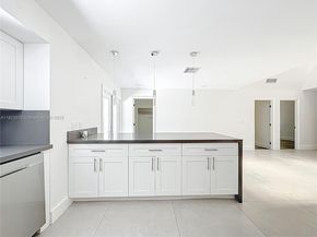 4996 SW 95th Ave, Cooper City FL 33328