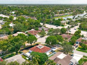 4996 SW 95th Ave, Cooper City FL 33328