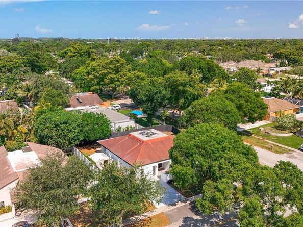 4996 SW 95th Ave, Cooper City FL 33328