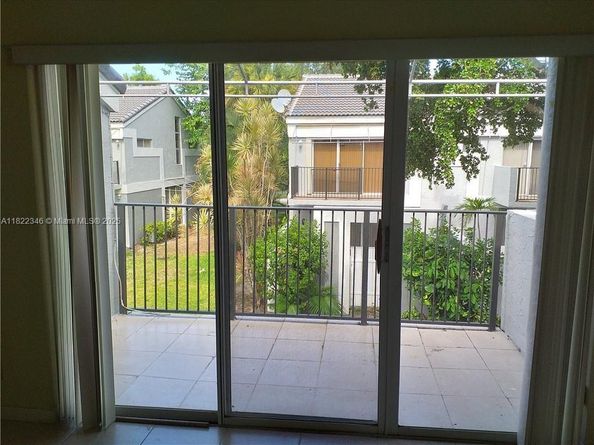 2326 SW 82nd Ter, North Lauderdale FL 33068