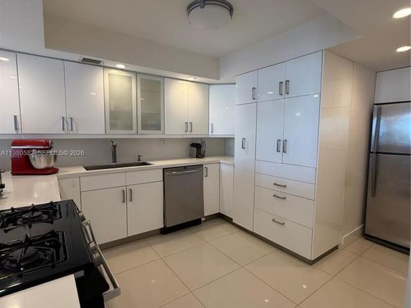 3140 S Ocean Dr 310, Hallandale Beach FL 33009