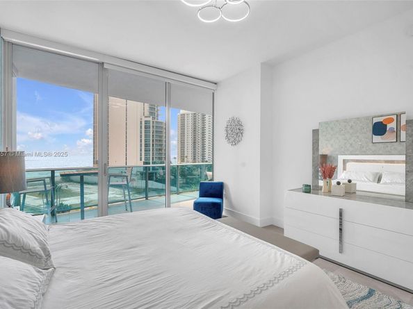 17550 collins Ave 704, Sunny Isles Beach FL 33160