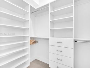 17550 collins Ave 704, Sunny Isles Beach FL 33160