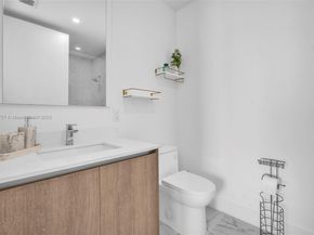 17550 collins Ave 704, Sunny Isles Beach FL 33160