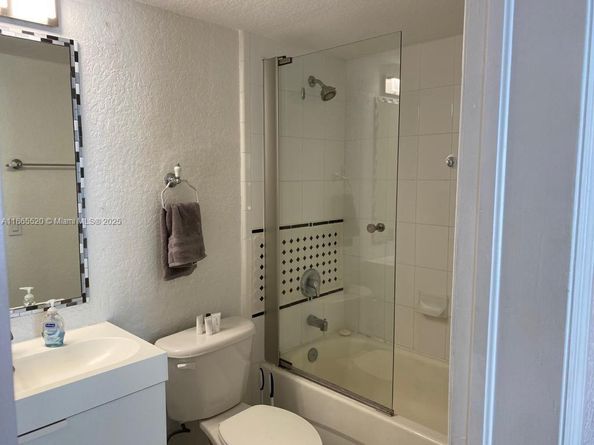 7326 Collins Ave 105, Miami Beach FL 33141
