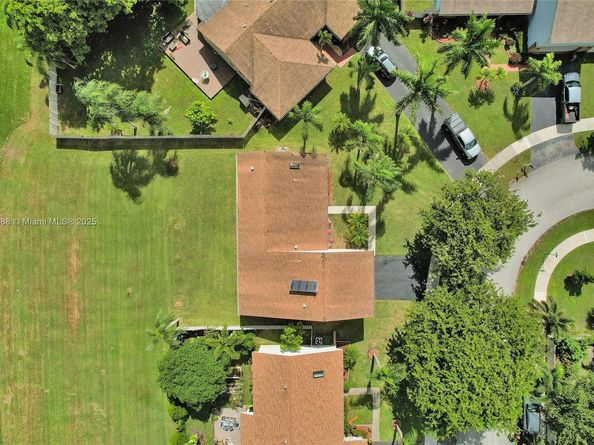 640 Fairfax Ave, Davie FL 33325