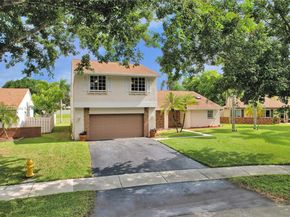 640 Fairfax Ave, Davie FL 33325