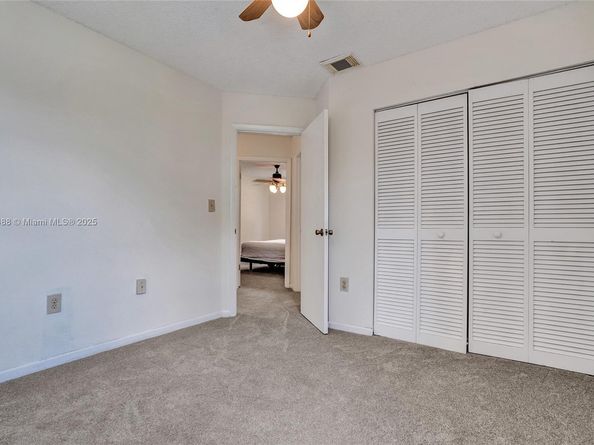 640 Fairfax Ave, Davie FL 33325