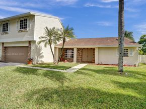 640 Fairfax Ave, Davie FL 33325