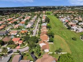 640 Fairfax Ave, Davie FL 33325
