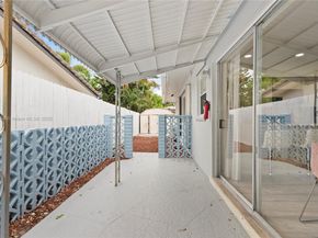 1761 NE 55th St, Fort Lauderdale FL 33334