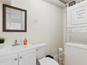 1761 NE 55th St, Fort Lauderdale FL 33334