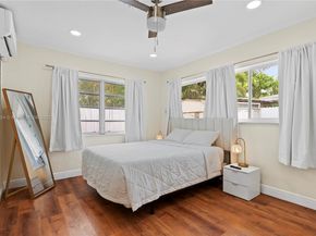 1761 NE 55th St, Fort Lauderdale FL 33334