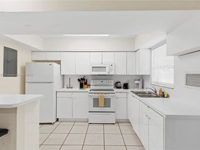 1761 NE 55th St, Fort Lauderdale FL 33334