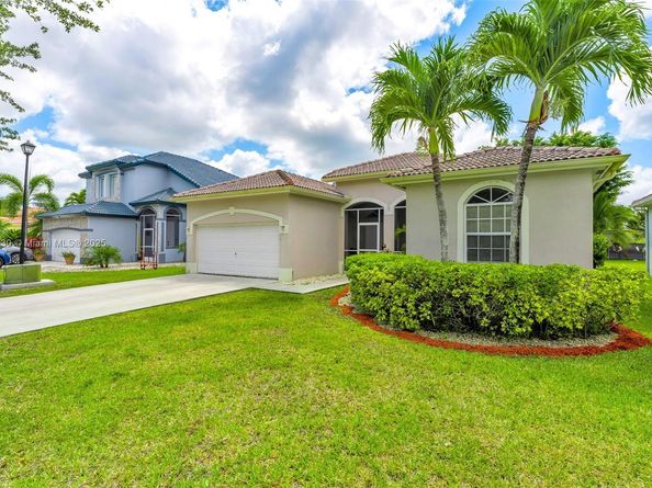 2819 Augusta Ln, Homestead FL 33035
