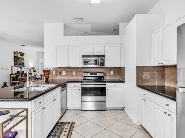 2819 Augusta Ln, Homestead FL 33035