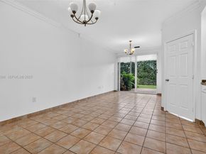 21399 Marina Cove Cir 14, Aventura FL 33180