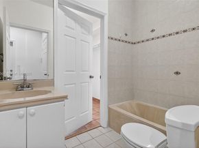 21399 Marina Cove Cir 14, Aventura FL 33180