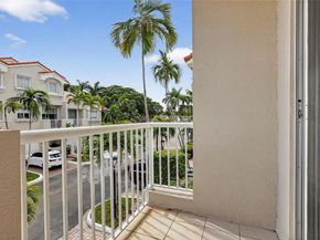 21399 Marina Cove Cir 14, Aventura FL 33180