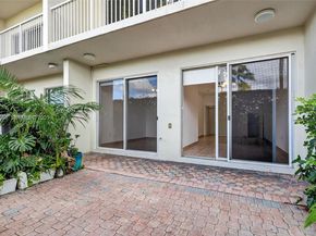 21399 Marina Cove Cir 14, Aventura FL 33180