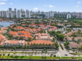 21399 Marina Cove Cir 14, Aventura FL 33180