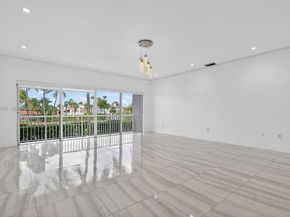 21399 Marina Cove Cir 14, Aventura FL 33180