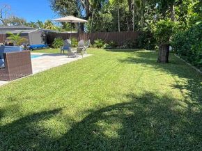 1430 NE 149th St, Miami FL 33161