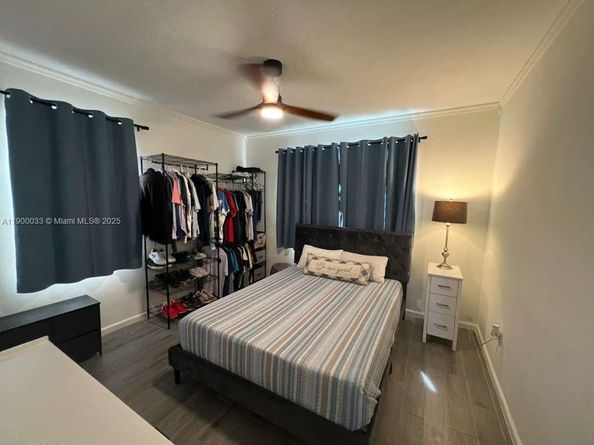 1430 NE 149th St, Miami FL 33161