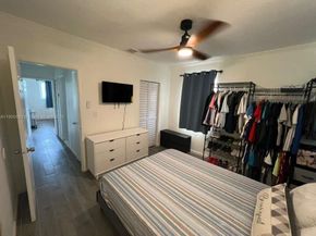 1430 NE 149th St, Miami FL 33161