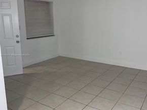 16118 NE 21st Ave 16, North Miami Beach FL 33162