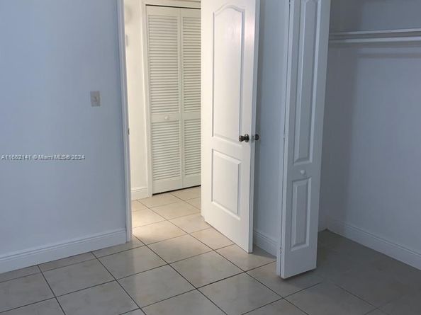 16118 NE 21st Ave 16, North Miami Beach FL 33162