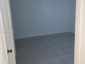 16118 NE 21st Ave 16, North Miami Beach FL 33162