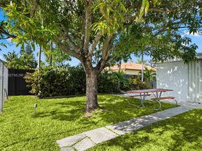 8490 Grand Canal Dr, Miami FL 33144