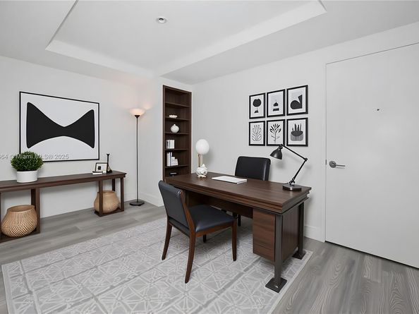 45 SW 9th St 1504, Miami FL 33130