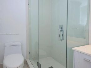 45 SW 9th St 1504, Miami FL 33130