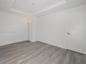 45 SW 9th St 1504, Miami FL 33130