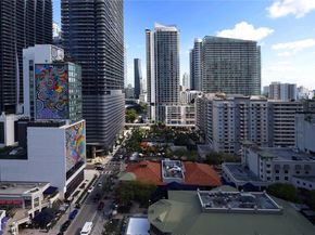 45 SW 9th St 1504, Miami FL 33130