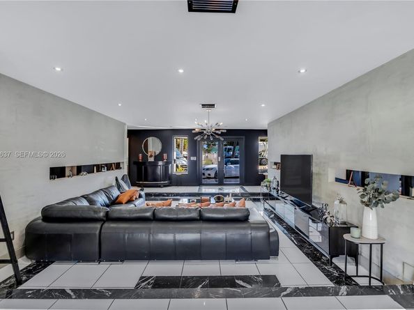 20220 Highland Lakes Blvd, Miami FL 33179