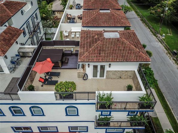 645 NE 9th Ave, Fort Lauderdale FL 33304