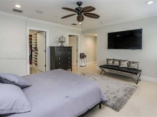 645 NE 9th Ave, Fort Lauderdale FL 33304