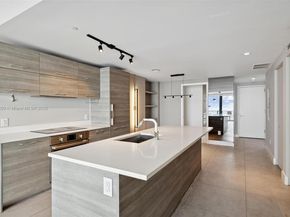 650 NE 32nd St 4203, Miami FL 33137