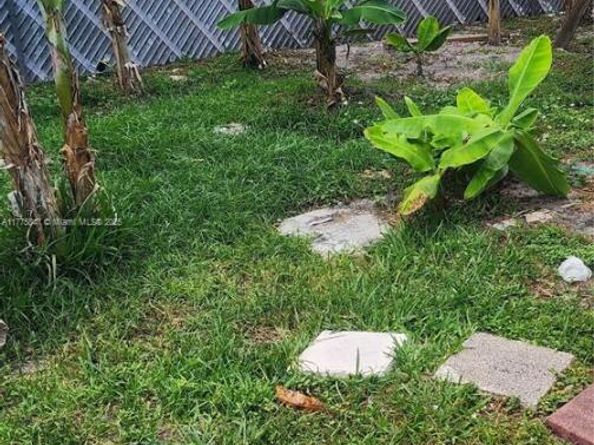 310 N 72nd Ter, Hollywood FL 33024
