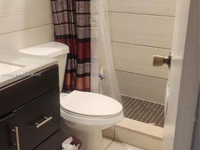 310 N 72nd Ter, Hollywood FL 33024